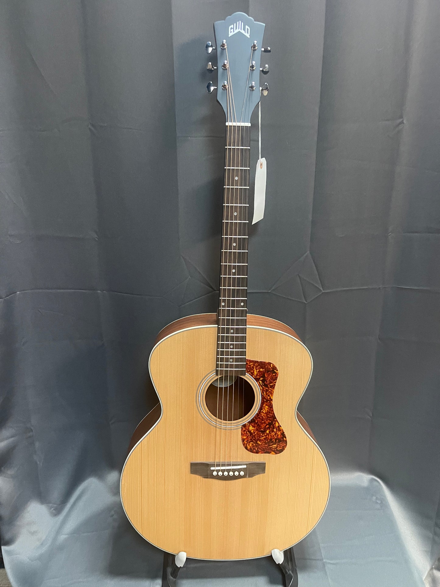 GUILD F-240E NATURAL