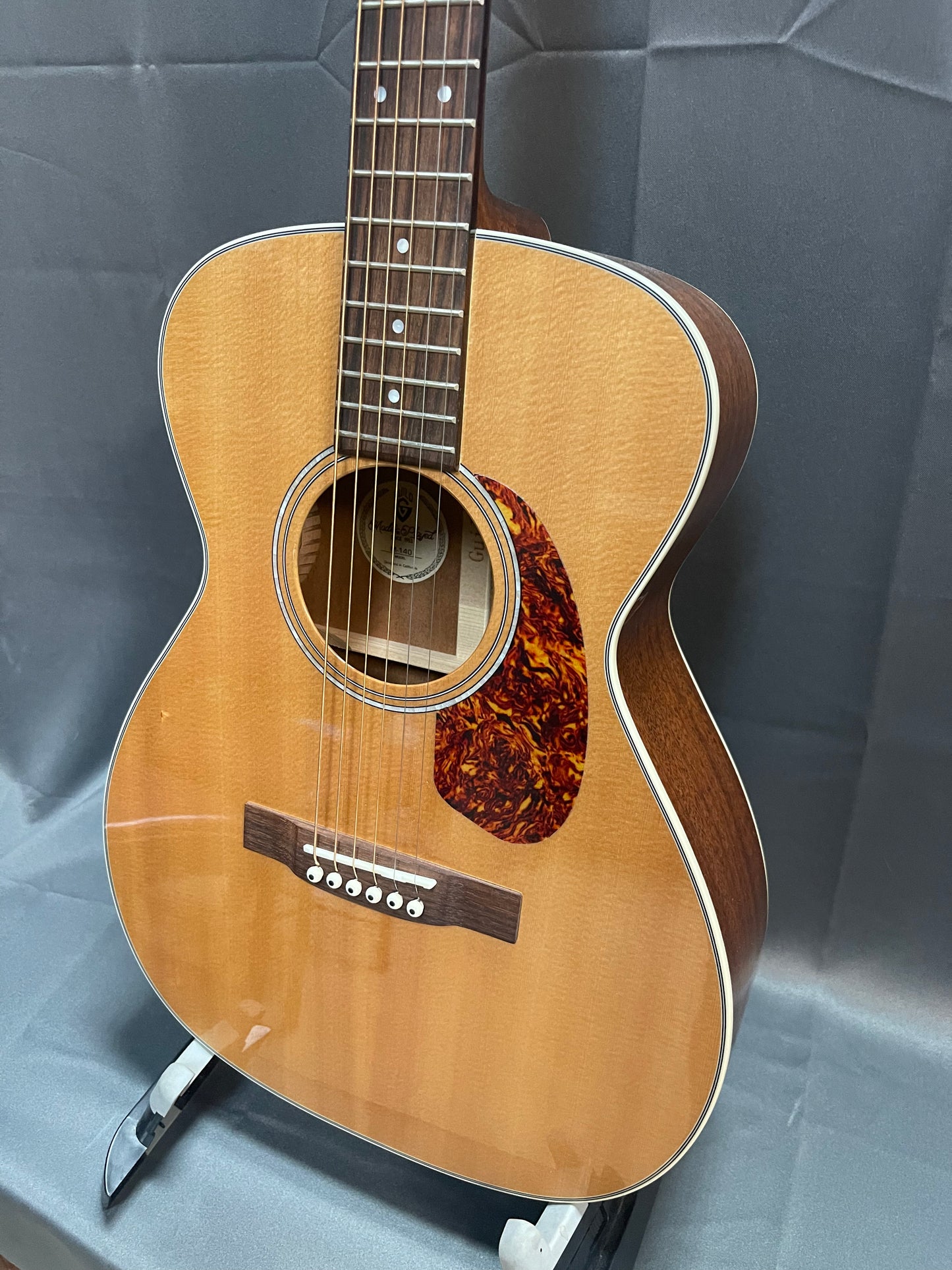 GUILD M-140 NATURAL