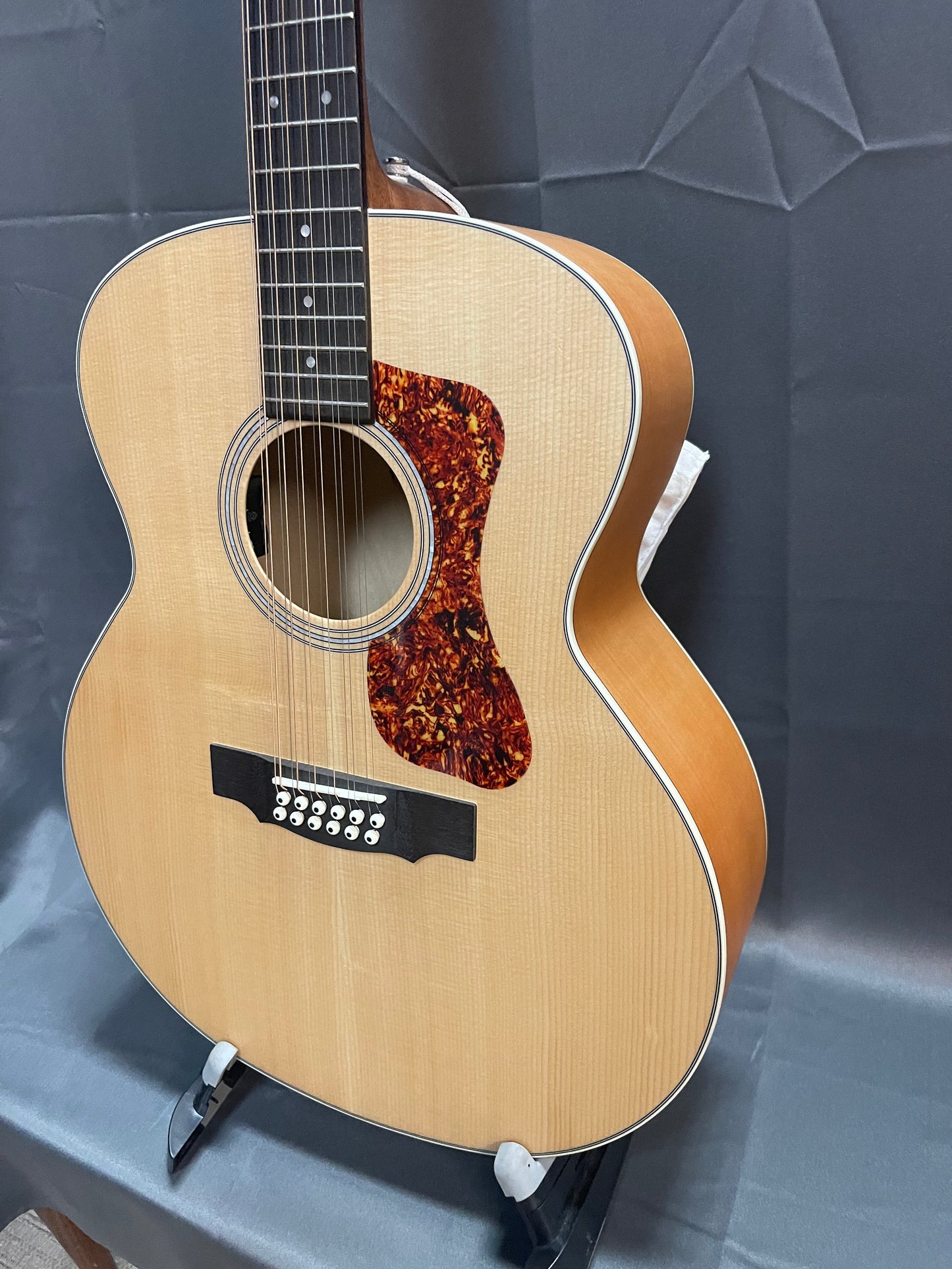 GUILD F-2512E MAPLE BLONDE 12-STRING ACOUSTIC/ELECTRIC GUITAR